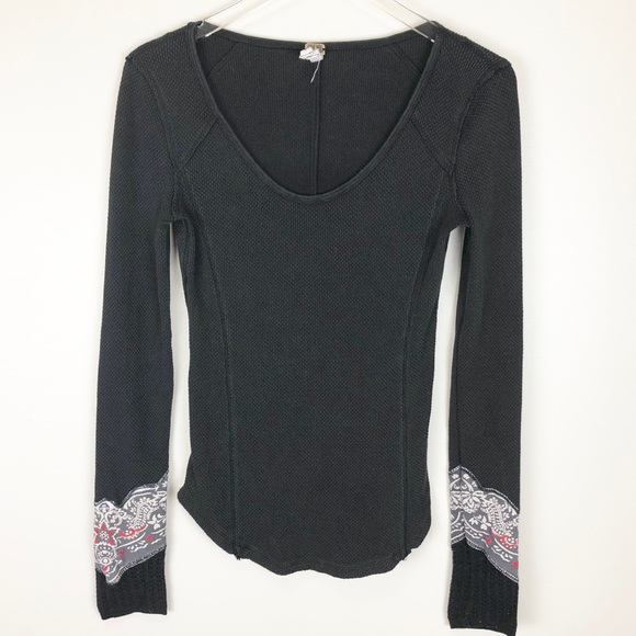 Free People Tops - {WE THE FREE} gray thermal Henley top M